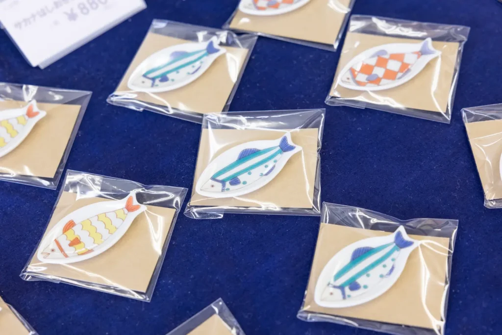 鮪や魚をモチーフにした雑貨コーナー